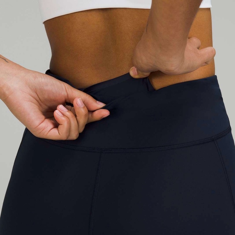 Lululemon Navy Blue Base Pace High Rise Shorts 6” Inseam Women’s Size 12 - Picture 15 of 15
